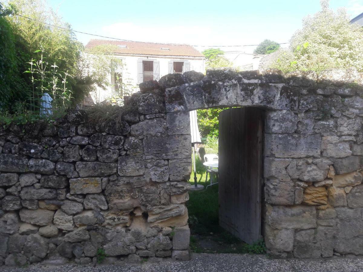 Apartamento Les Logis Des Vignobles Sainte Emilion En Duplex N 3 Avec Terrasse Exterior foto