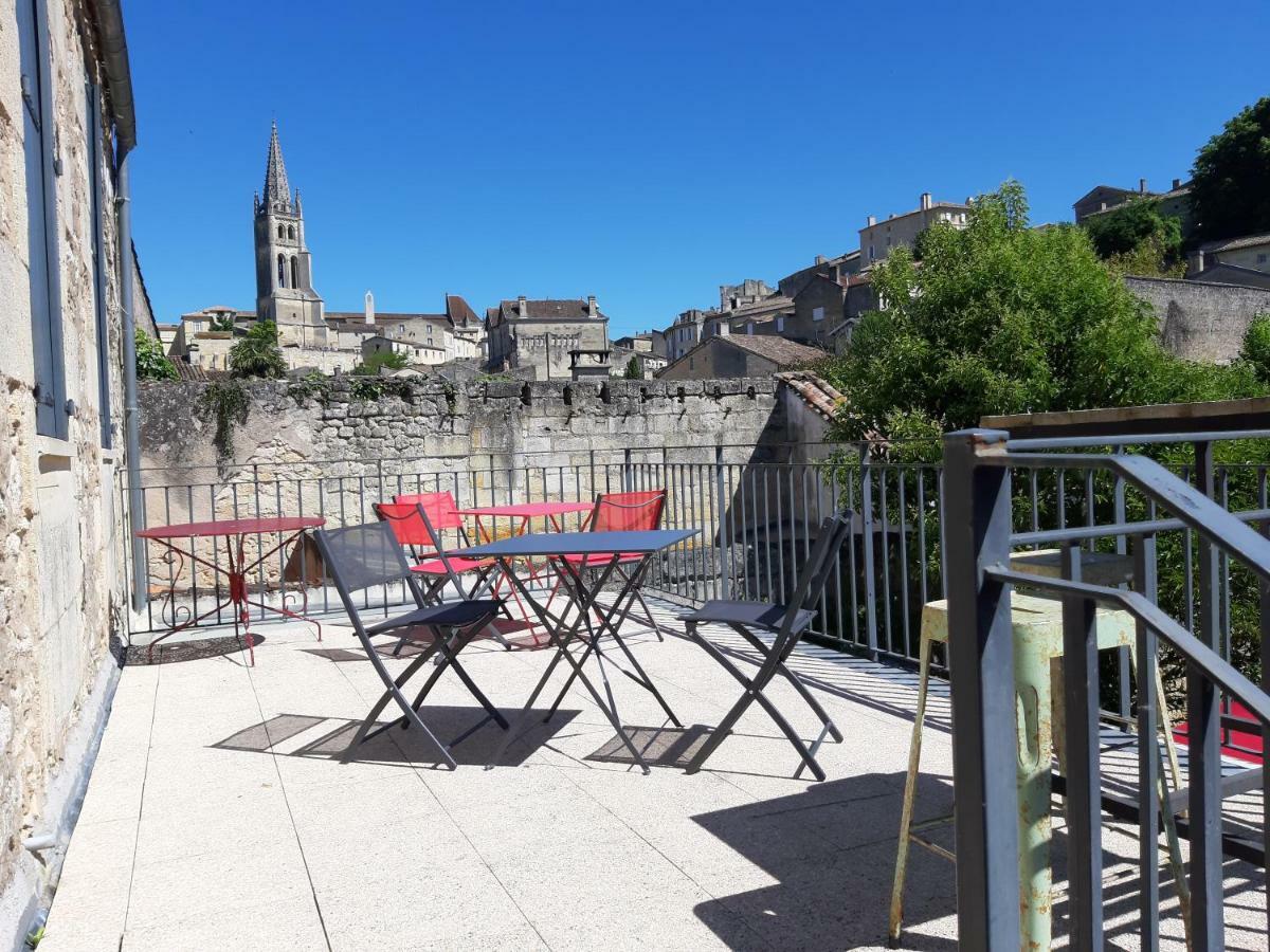 Apartamento Les Logis Des Vignobles Sainte Emilion En Duplex N 3 Avec Terrasse Exterior foto